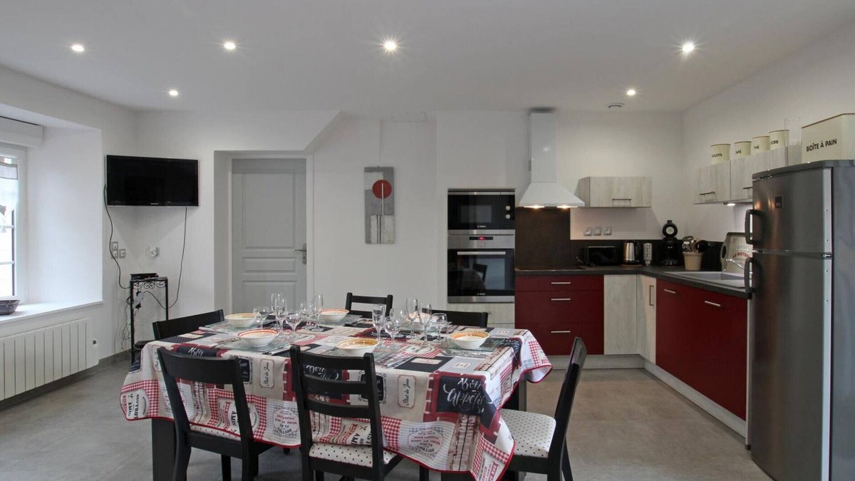 Le Mesnil Cottage | Peaceful country house with garden, near Cotentin beaches