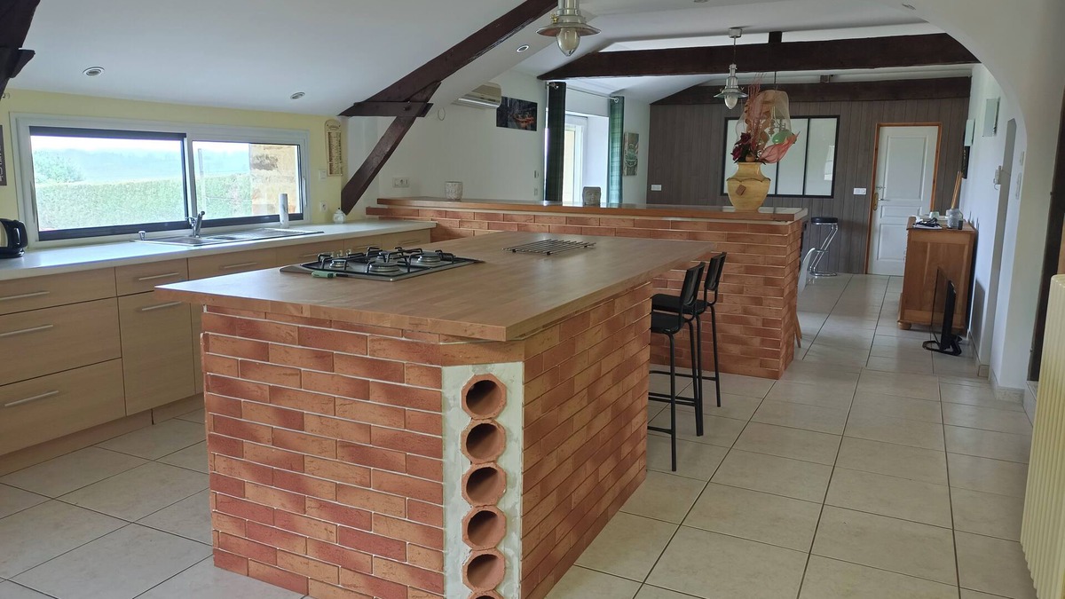 Vitre House | Peaceful country house
