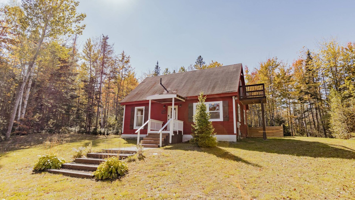 Strong Cabin | Peaceful, Cozy Cabin Getaway - 4 Season Cabin