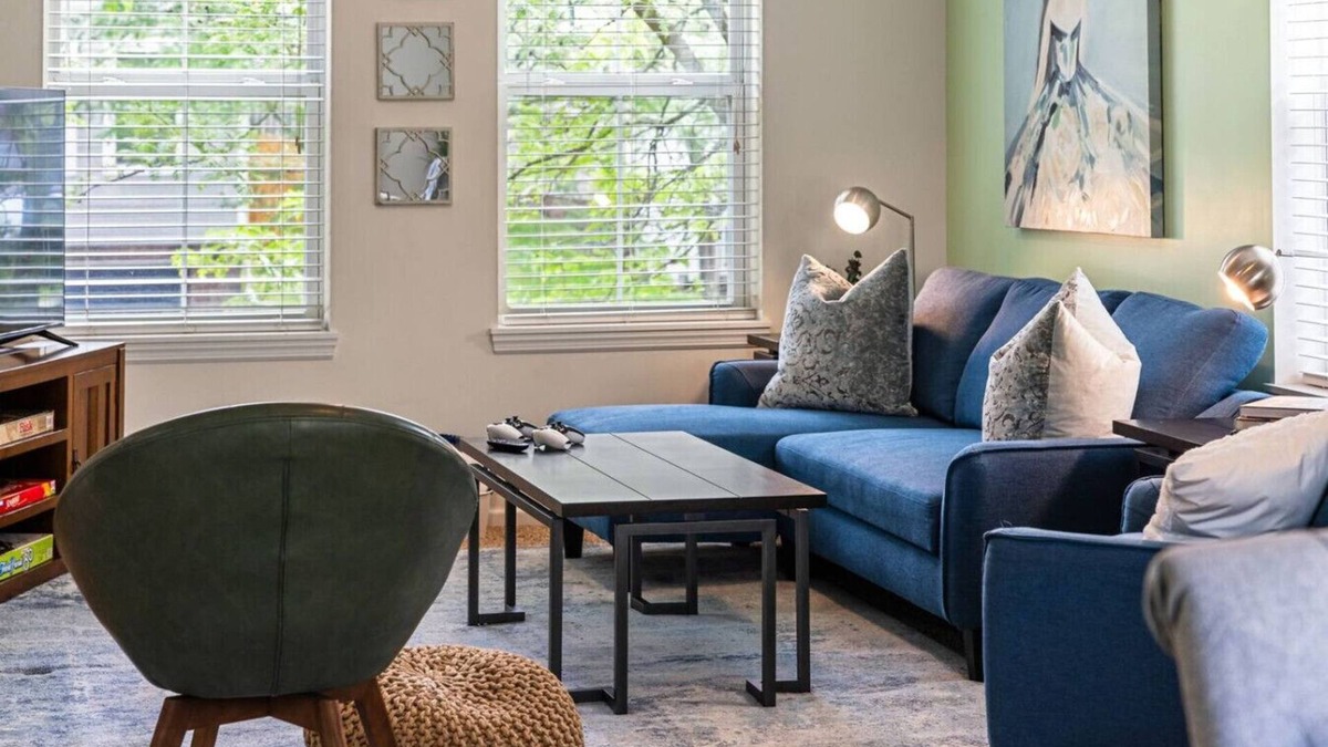 Pittsburgh Apartment | Peaceful Escape Just Minutes To DT, Garage Parking