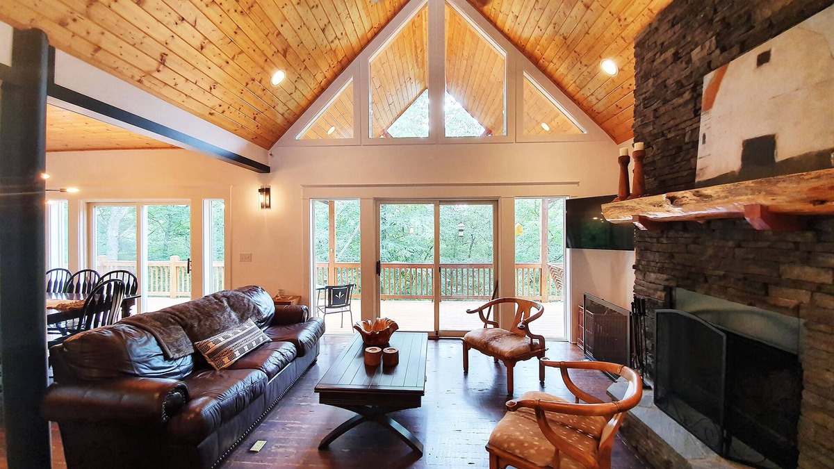 Piney Creek Cabin | Peaceful getaway at a beautiful cabin in the NC mountains!