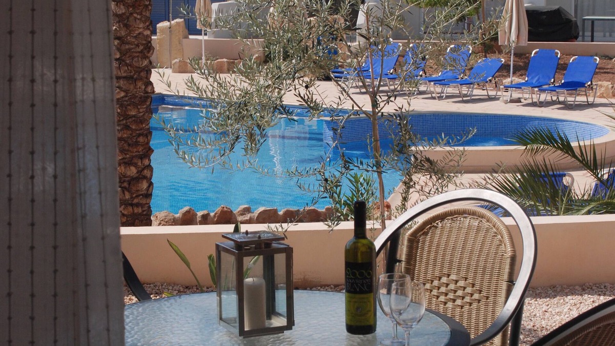 Anarita Apartment | Peaceful ground floor poolside apartment in Anarita near Paphos