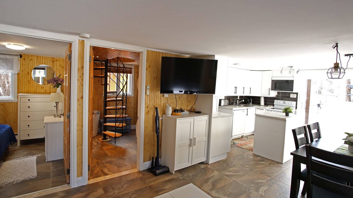 Saint-Nicolas Ski Chalet | Peaceful Haven by the St-Lawrence