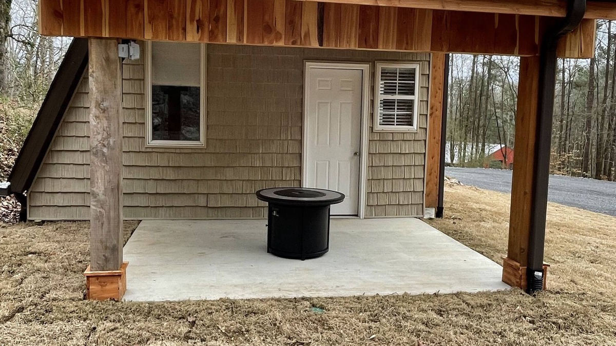 Guntersville Cottage | Peaceful haven, quiet mountain setting