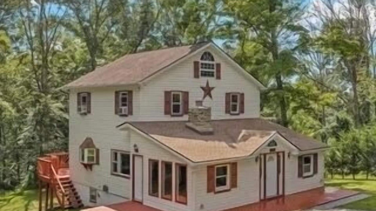 Mt. Bethel House | Peaceful home in mount bethel, PA