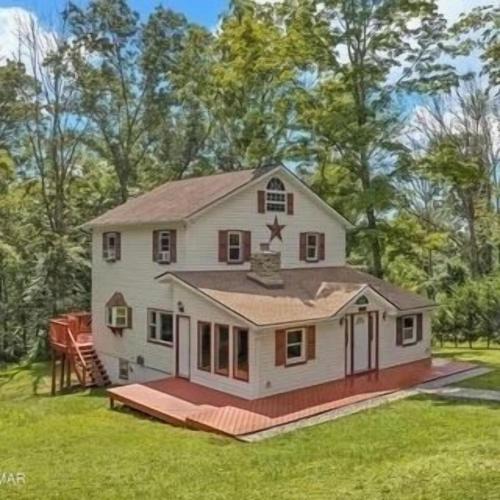Mt. Bethel House | Peaceful home in mount bethel, PA