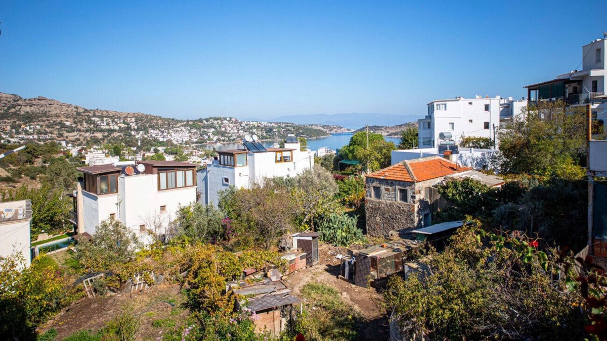 Golturkbuku Apartment | Peaceful Home with Amazing View in Golturkbuku