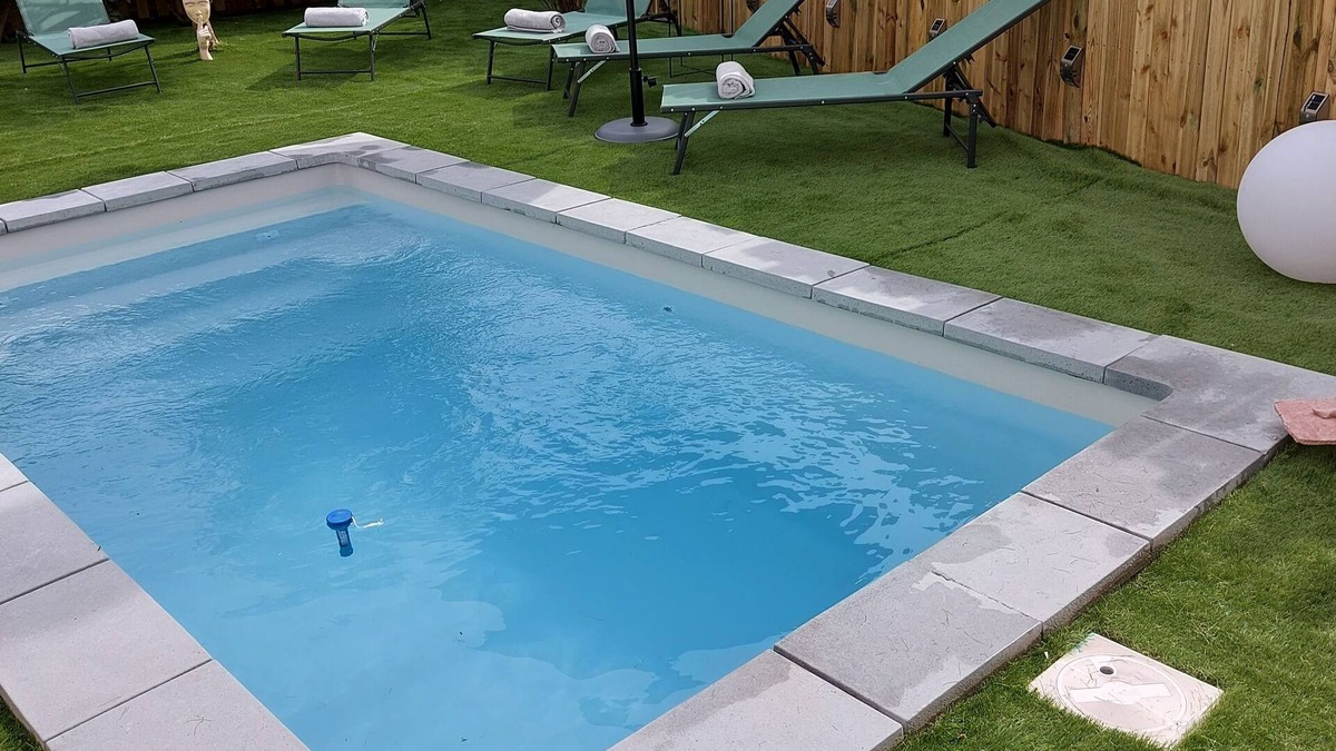Montelimar House | Peaceful house, 3 air-conditioned bedrooms upstairs, private pool, enclosed garden