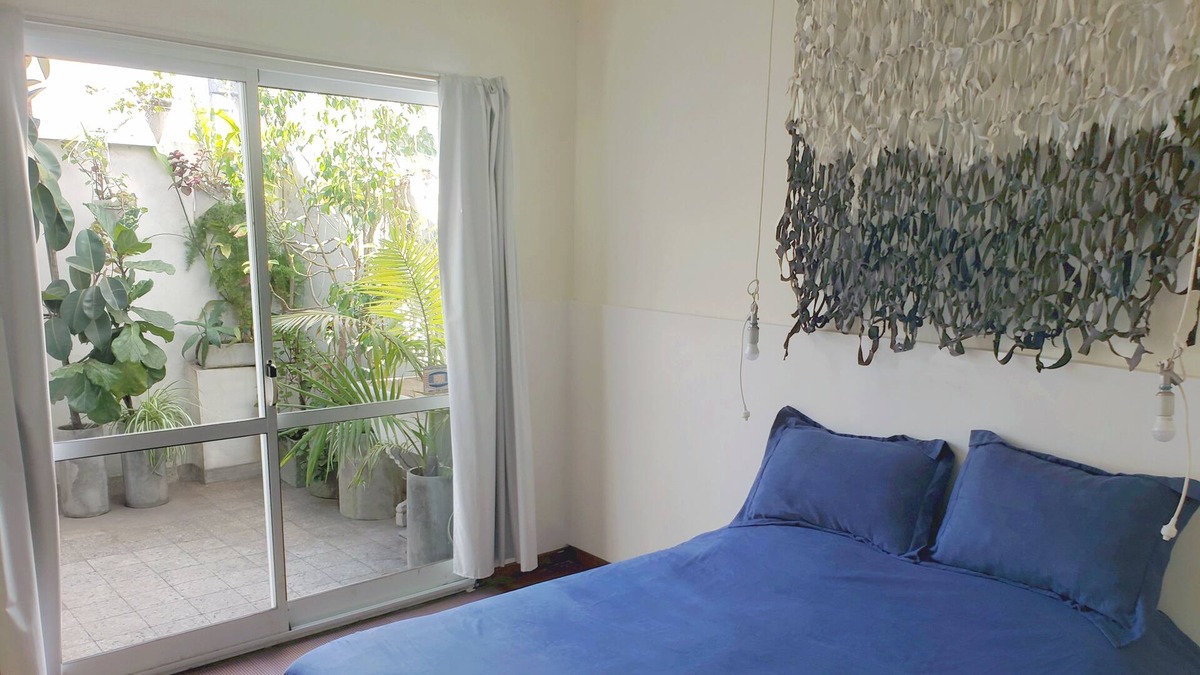 La Plata House | Peaceful house with one bedroom and two forested gardens near Cathedral
