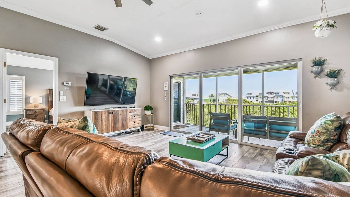 Indian Shores Condo | Peaceful Intracoastal Condo | 3 Min Walk to Beach