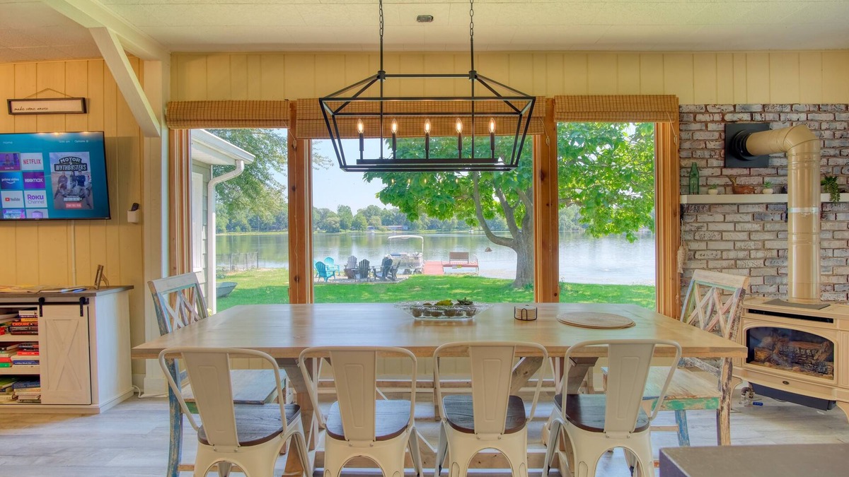 Deedsville House | Peaceful Lake House - Brand New Remodel