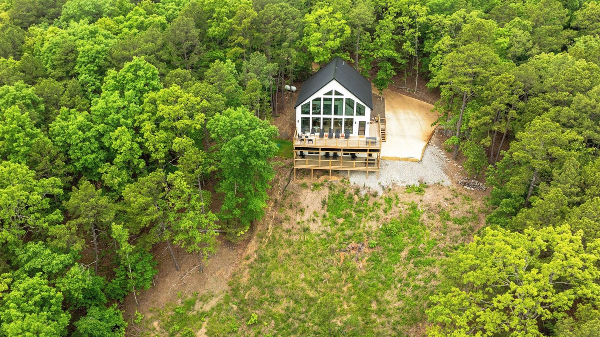 Quitman Cabin | Peaceful Lakefront Hideaway with Private Beach!