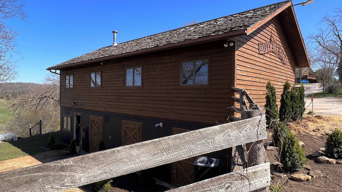 Elizabeth Cabin | Peaceful luxury honeymoon suite, ten mile view! Large hottub, on working ranch