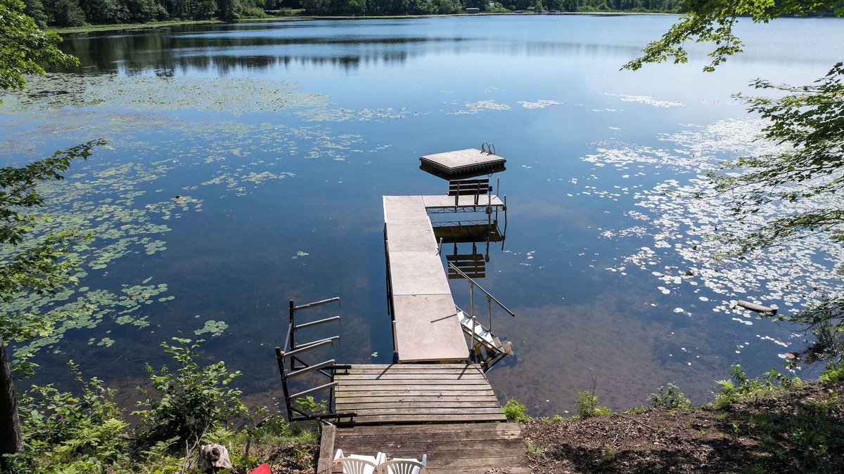 Markville Cabin | Peaceful Minerva Chain Cabin in Danbury, WI