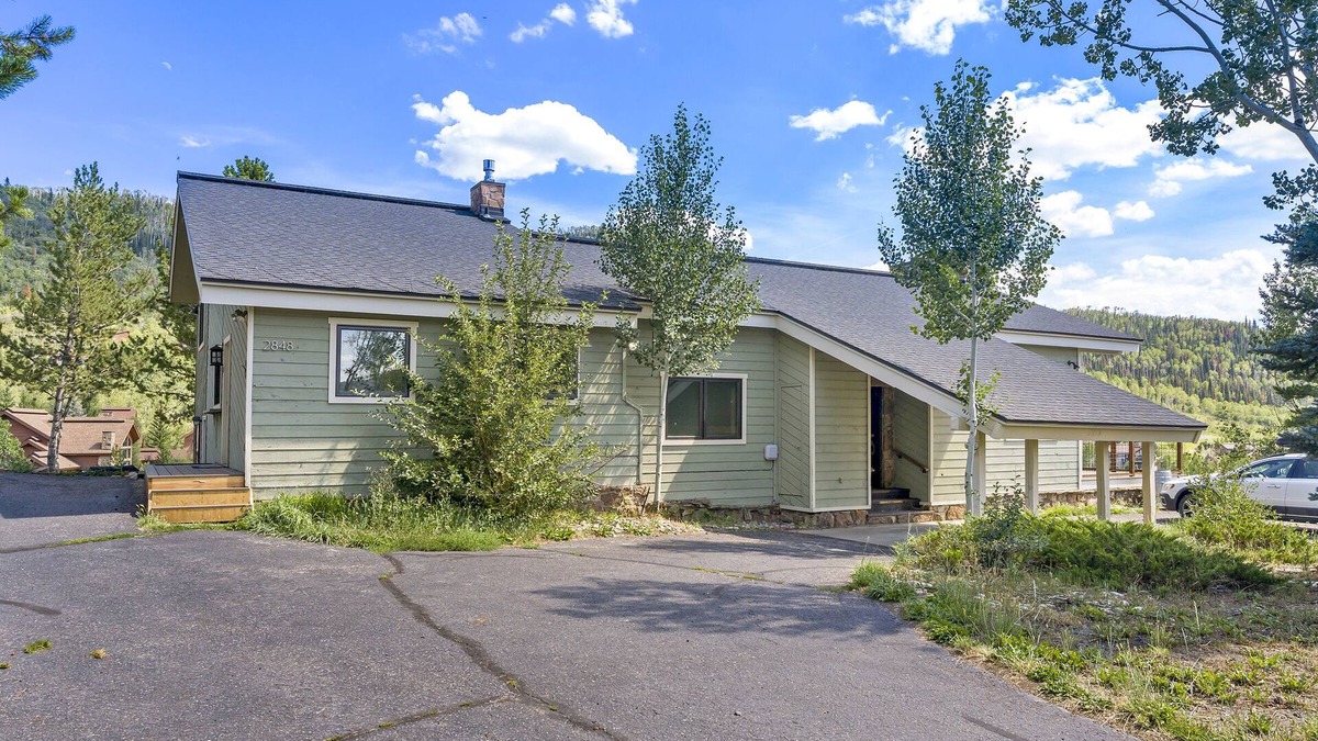 Steamboat Springs House | Peaceful Mountain Getaway - Dog Considered - Close to Ski Area - Quiet Location