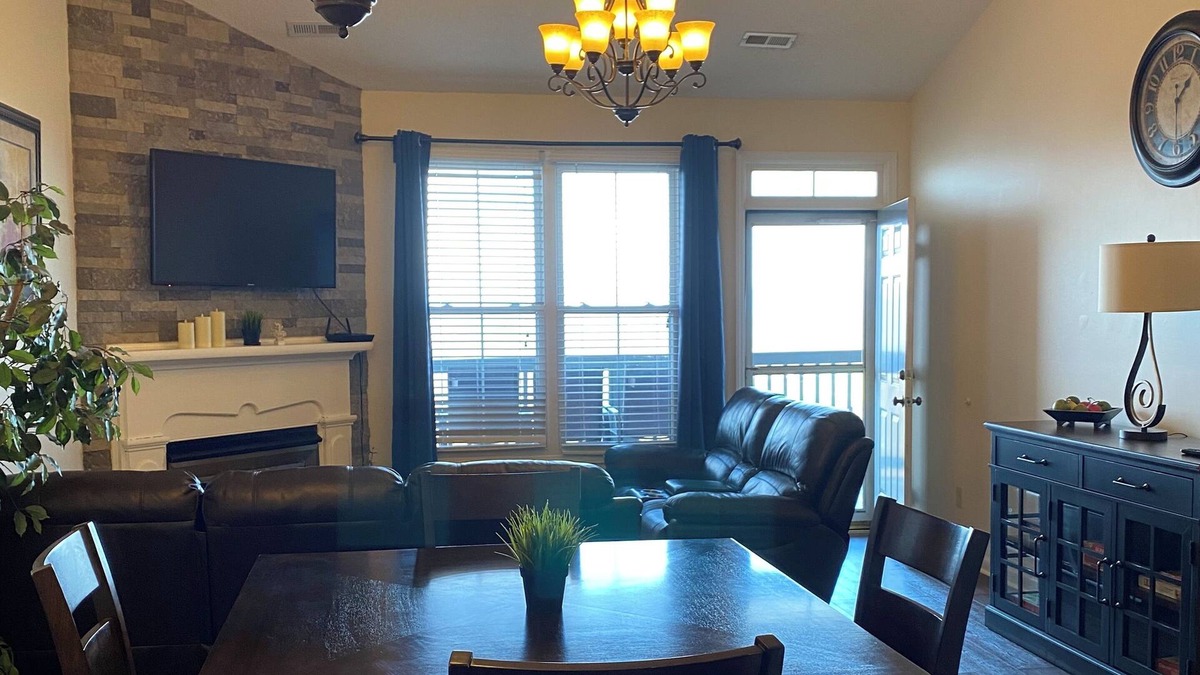Arlington Condo | Peaceful mountain condo only 10 minutes to Wilkesboro Motor Speedway.