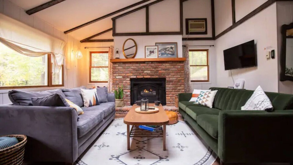 Hamlin Cottage | Peaceful Mountain Cabin in Lakefront Community