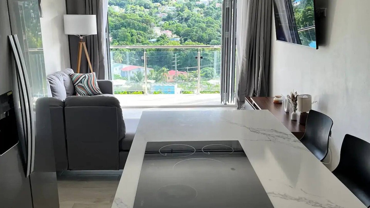 Corinthe Condo | Peaceful Mountain View Condo