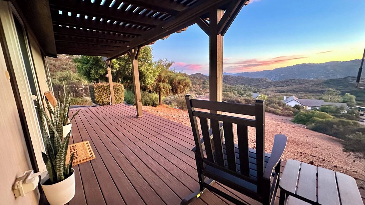 North Ridge House | Peaceful mountain retreat + amazing sunsets + nearby trails