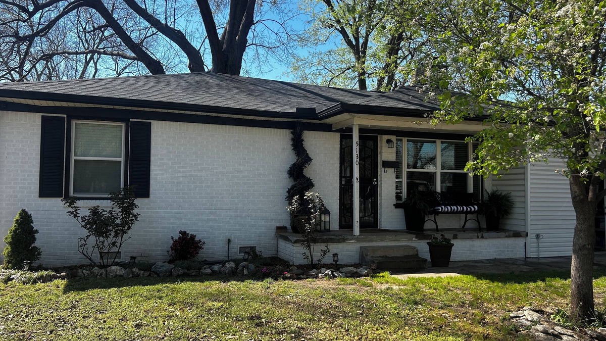 Tulsa House | Peaceful neighborhood within minutes to many of the greater Tulsa venues