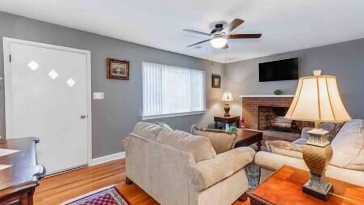 Winston - Salem House | Peaceful Noble Hill Top Haven -at- Winston-Salem