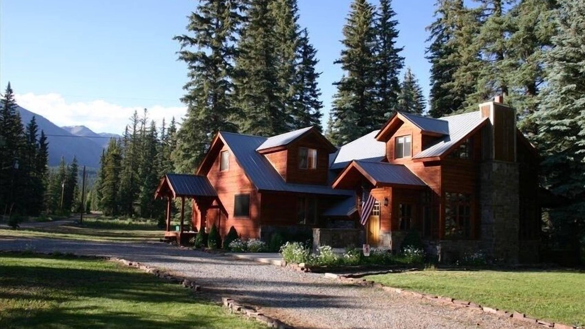 Bayfield House | Peaceful Nostalgic Mountain Home Memories in the beautiful Vallecito Valley!