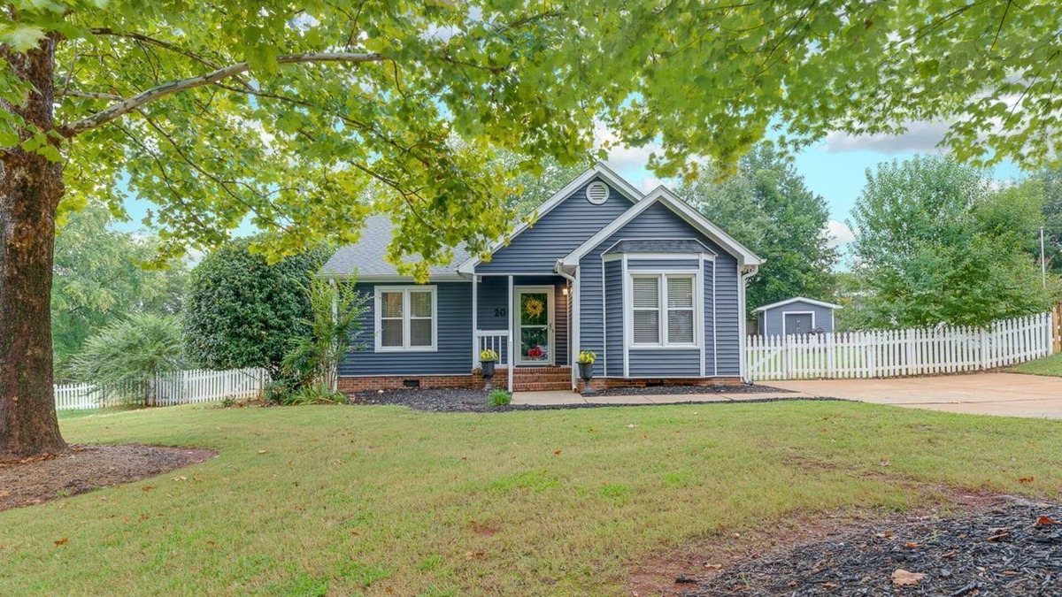Five Forks House | Peaceful Oasis Convenient to Greenville!