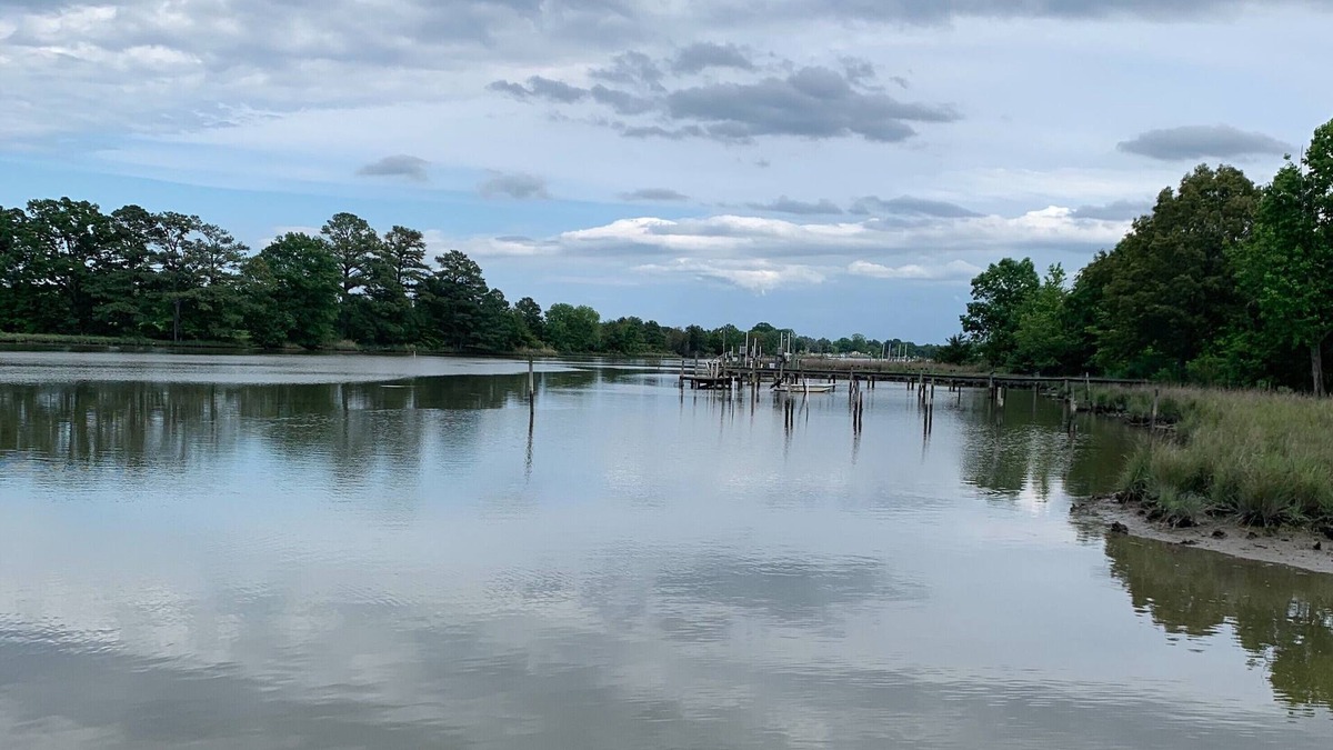 Sharps House | Peaceful on the Creek in the Northern Neck