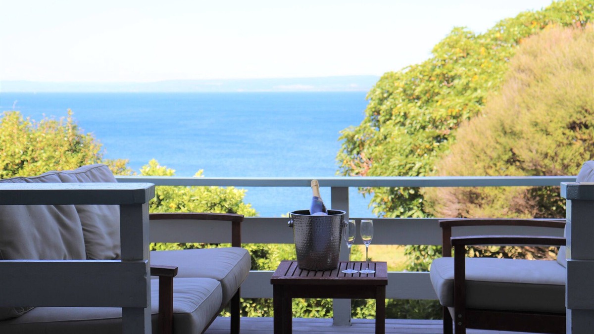 Omori House | Peaceful Paradise Just a Stroll from the Lake