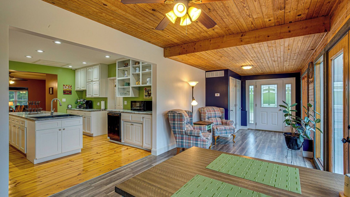 Grantville House | Peaceful Perry Home w/Patio - Pets Welcome!