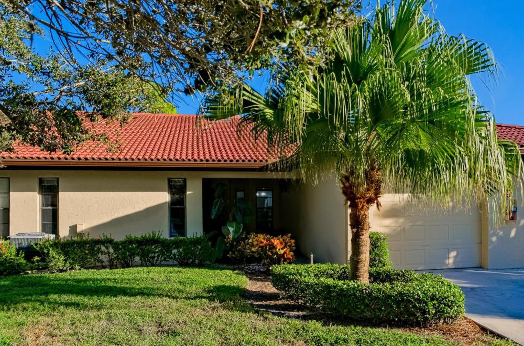 Sarasota Apartment | Peaceful Pinecone