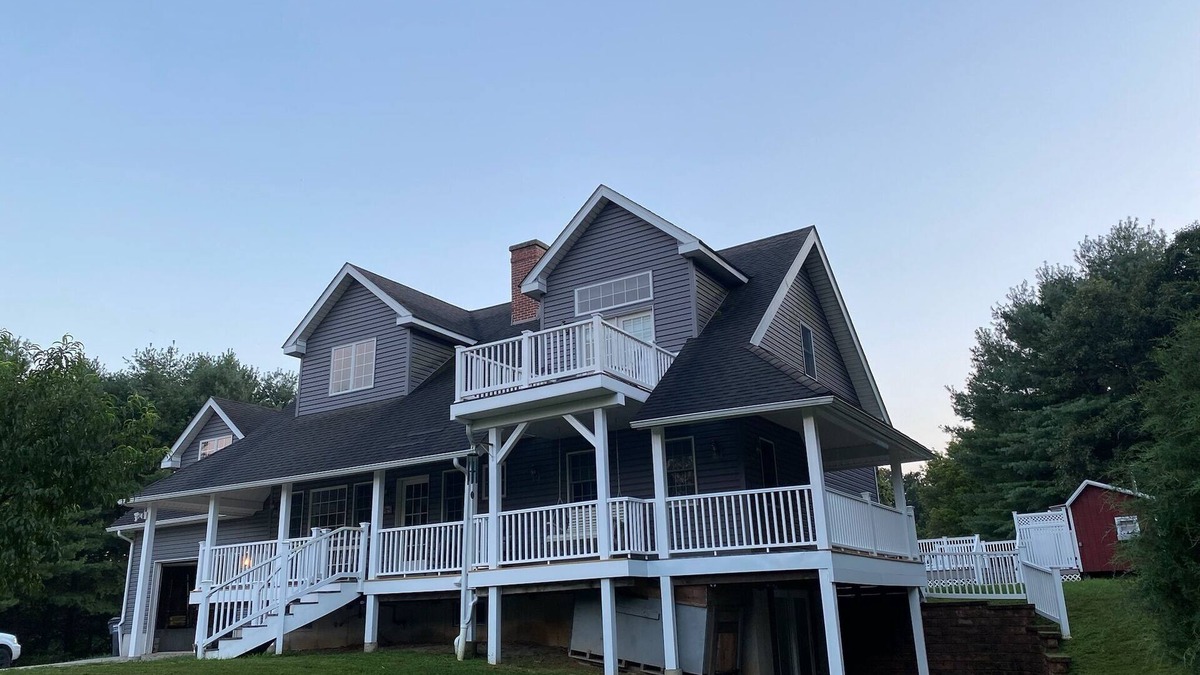 Nottingham House | Peaceful Pines Hideaway