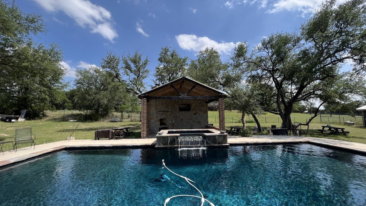 Killeen House | Peaceful Pool Retreat Getaway