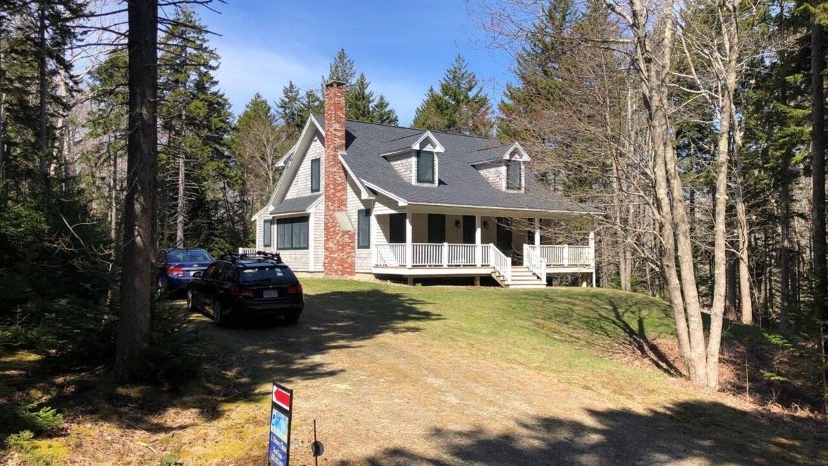 New Harbor House | Peaceful Private Wooded House Location Near Ocean