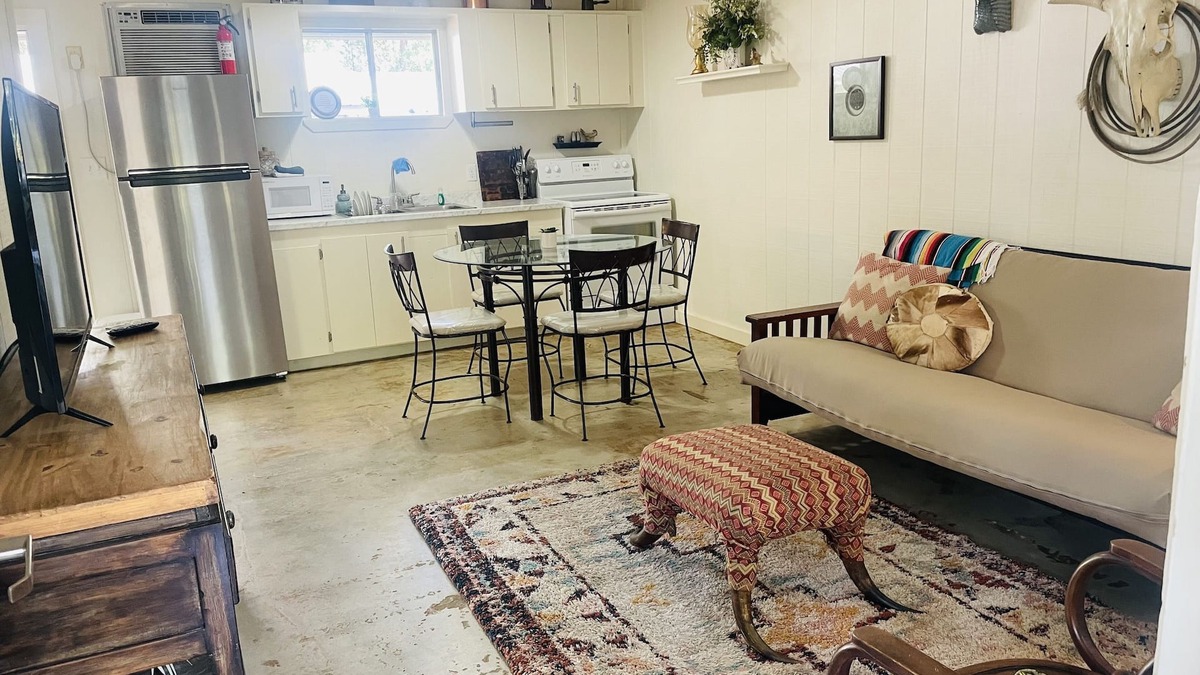 Folsom House | Peaceful, quaint, cozy stay