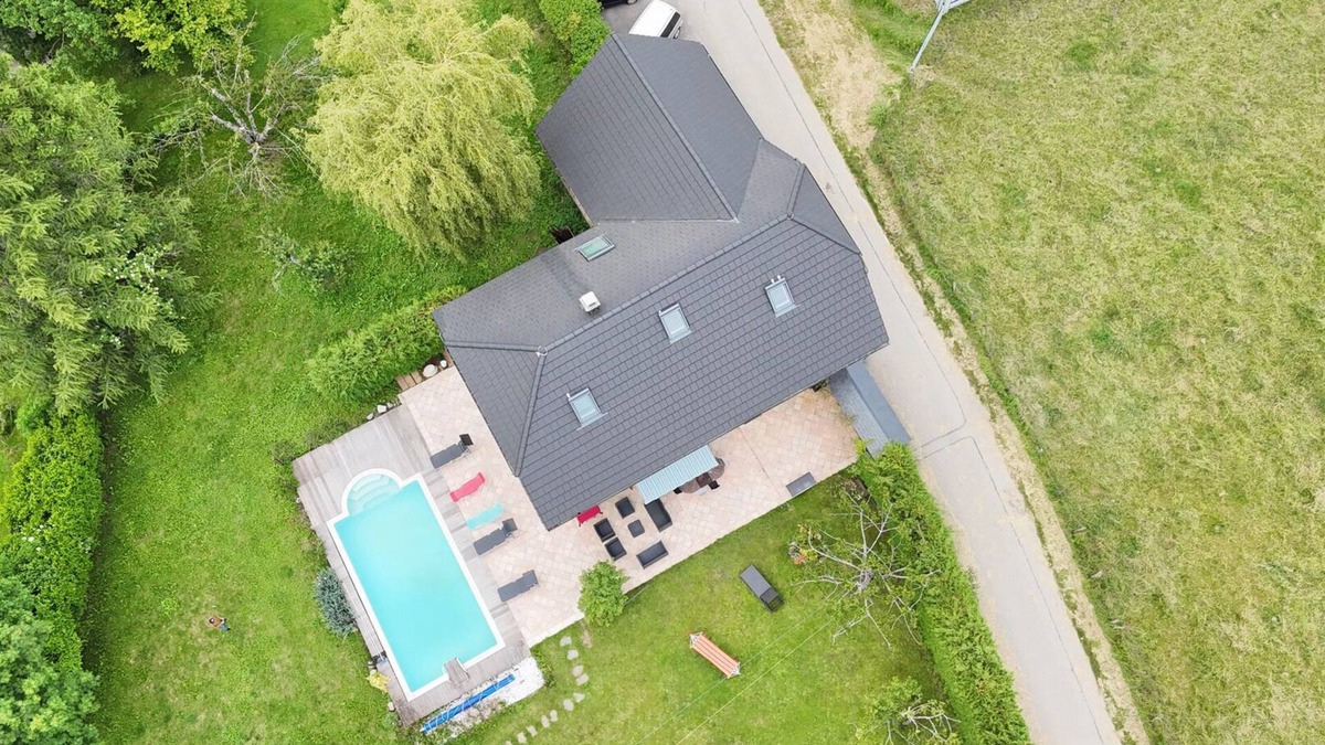 Chainaz-les-Frasses Villa | Peaceful Retreat Between Lake and Mountain: House Near Annecy and Aix-les-Bains