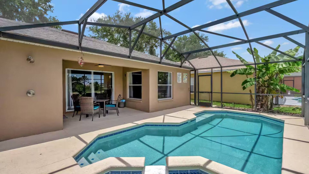 Silver Creek House | Peaceful Retreat: 3/3 Pool, Spa, & lake view. 25 min to Magic Kingdom!