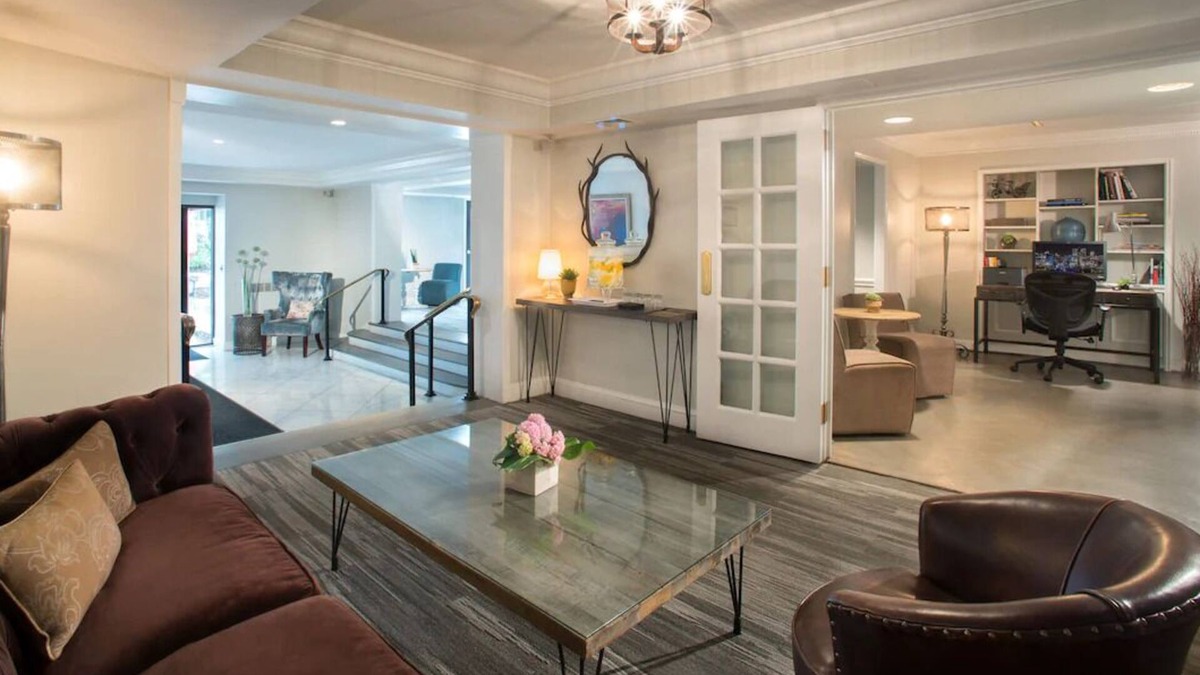 Kalorama Heights Hotel | Peaceful Retreat in Washington! Pets are Allowed, Close to Dupont Circle