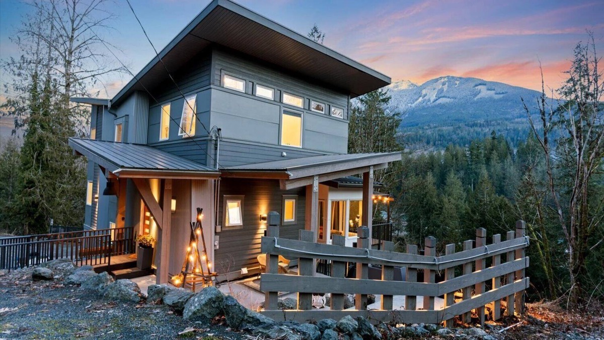 Sardis Apartment | Peaceful River Guest Suite - Forests, Mountains, Hiking, River, Fishing, Explore
