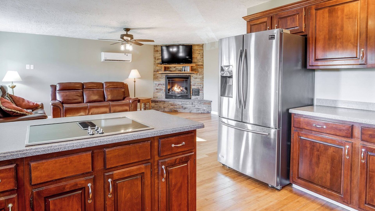 Russell Springs Cottage | Peaceful Russell Springs Home w/Fire Pit & Pond!