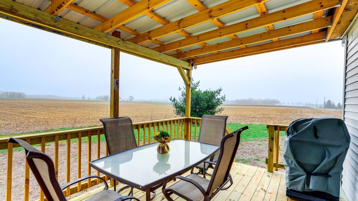 New Haven  Huron County House | Peaceful Shiloh Home w/Deck & Fishing Pond Access