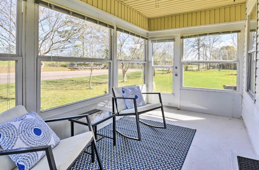 Enterprise House | Peaceful Southern Countryside Escape with Porch