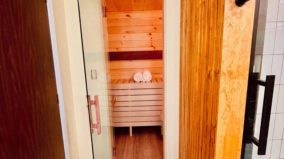 Town of Veteran House | Peaceful space in the country. Deck&private indoor sauna. Surrounded by nature!
