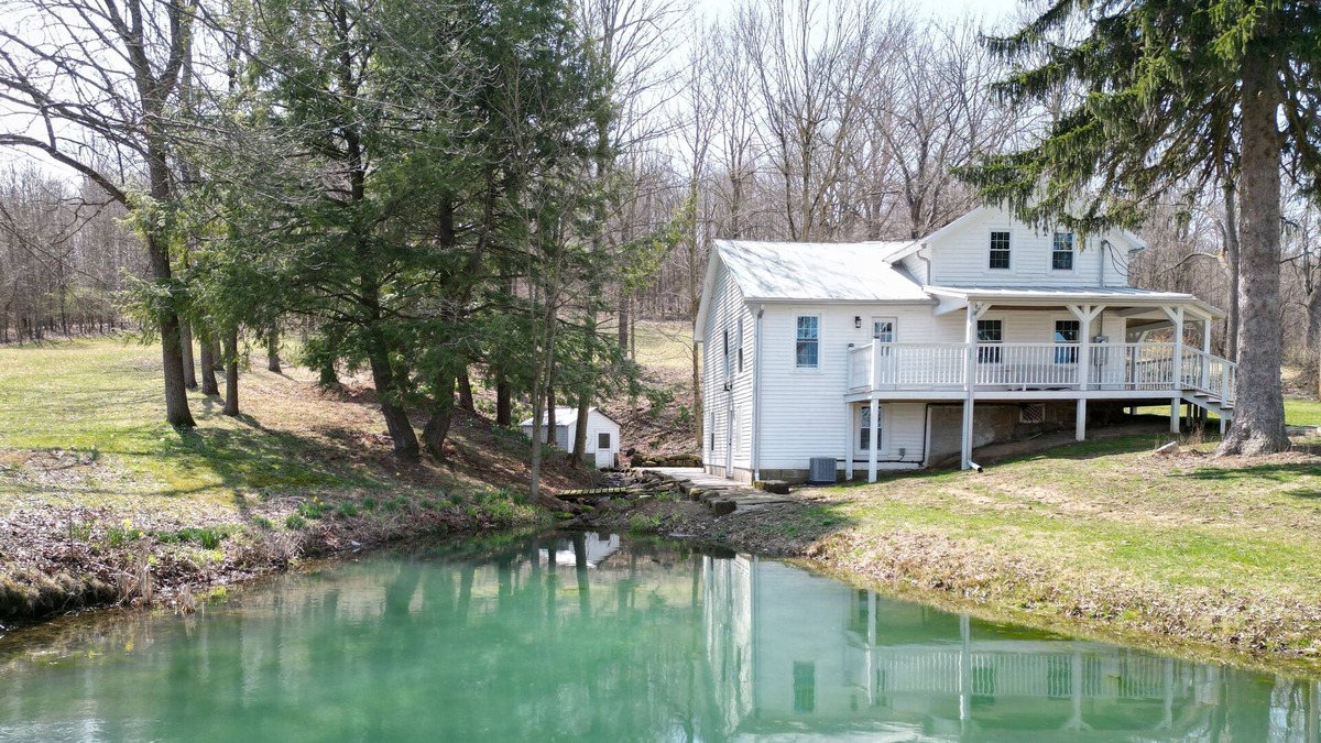 Bellville House | Peaceful, spacious retreat near Mohican, Mid-Ohio Race Track, and Mansfield.