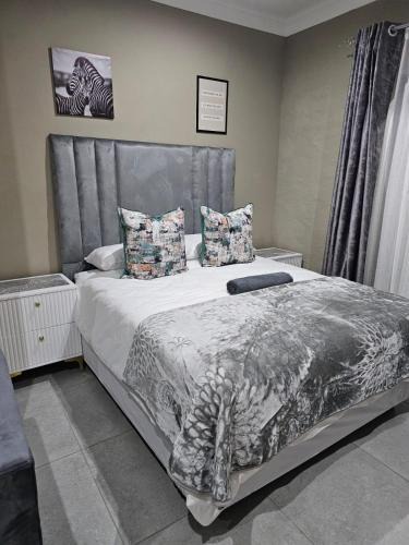 Sasolburg Apartment | Peaceful Stay - Deluxe suite