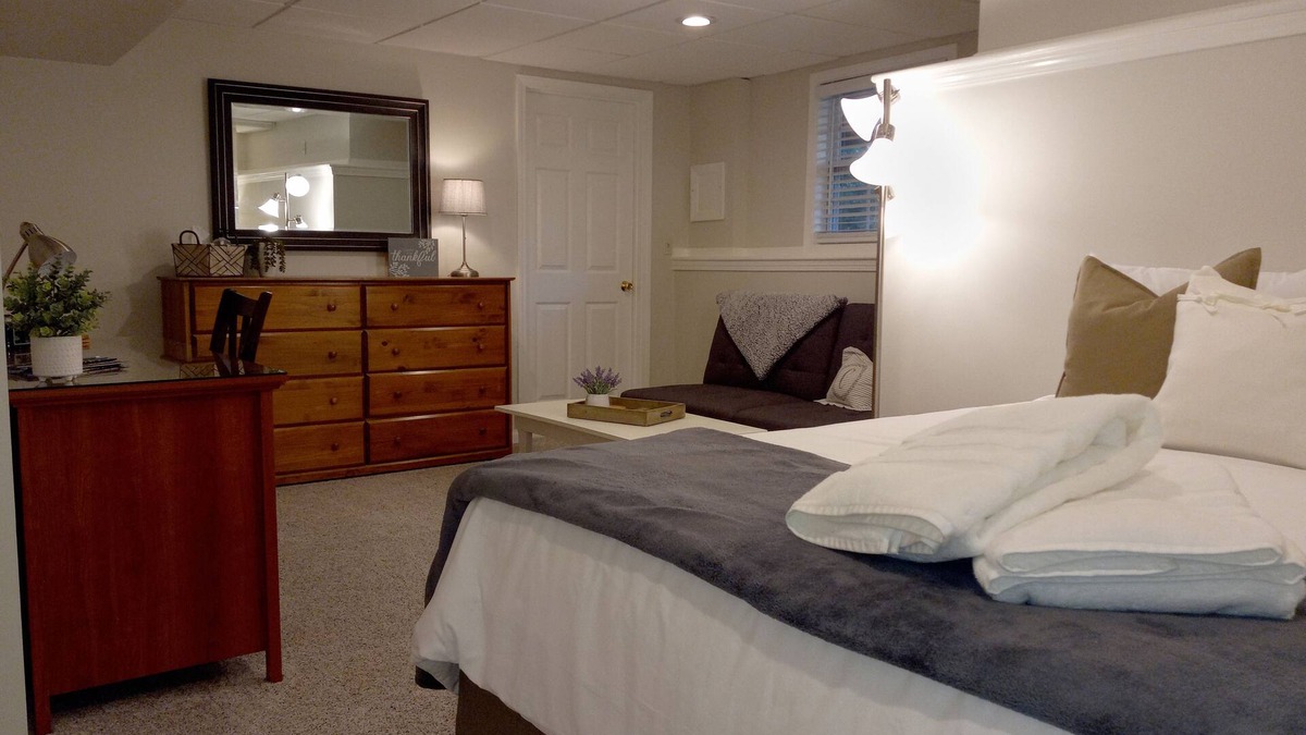 Kennesaw Apartment | Peaceful, stylish 1 BR daylight basement apartment