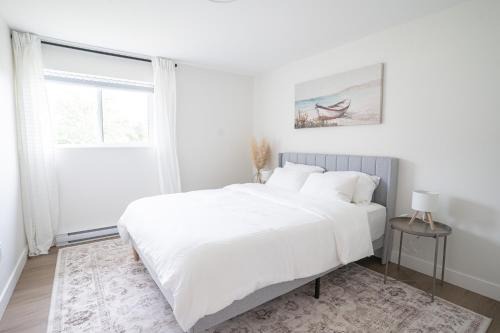 Armstrong Apartment | Peaceful Suite near Vernon Armstrong Brand New