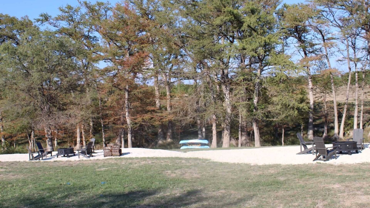Bandera Cabin | Peaceful Tiny Home in Rv Resort - Bandera TX
