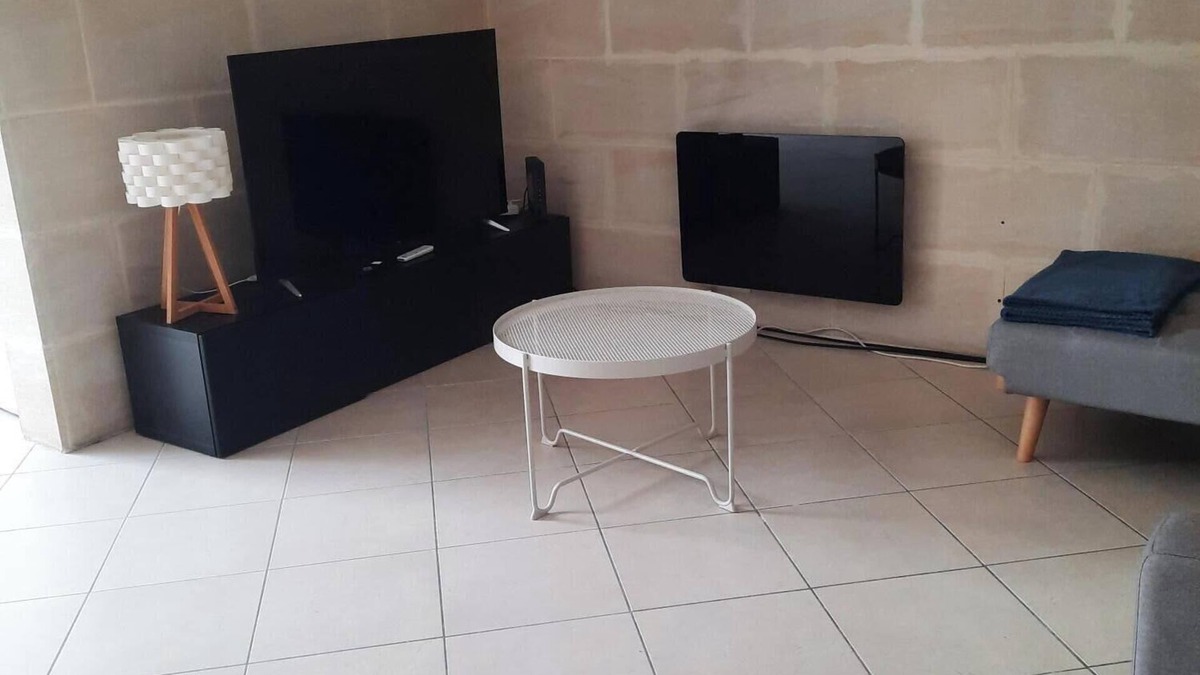 Cenon House | Peaceful town house