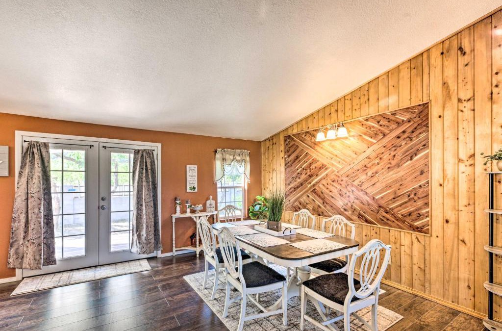 Vadito House | Peaceful Vadito Family Home Near Taos Valley!